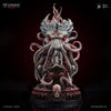 Gros plan sur le socle de la statue H.P. Lovecraft Forbidden Edition Everart Studio - Bnexo