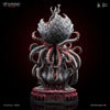 Détail des mains et livre statue H.P. Lovecraft Forbidden Edition 1/10 42cm - Bnexo