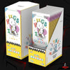 Box display Kayou Snoopy Peanuts avec sachets scellés, illustration Charlie Brown câlinant Snoopy