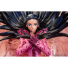 Détail du visage et des bras croisés de la figurine Nico Robin édition HQS Tsume